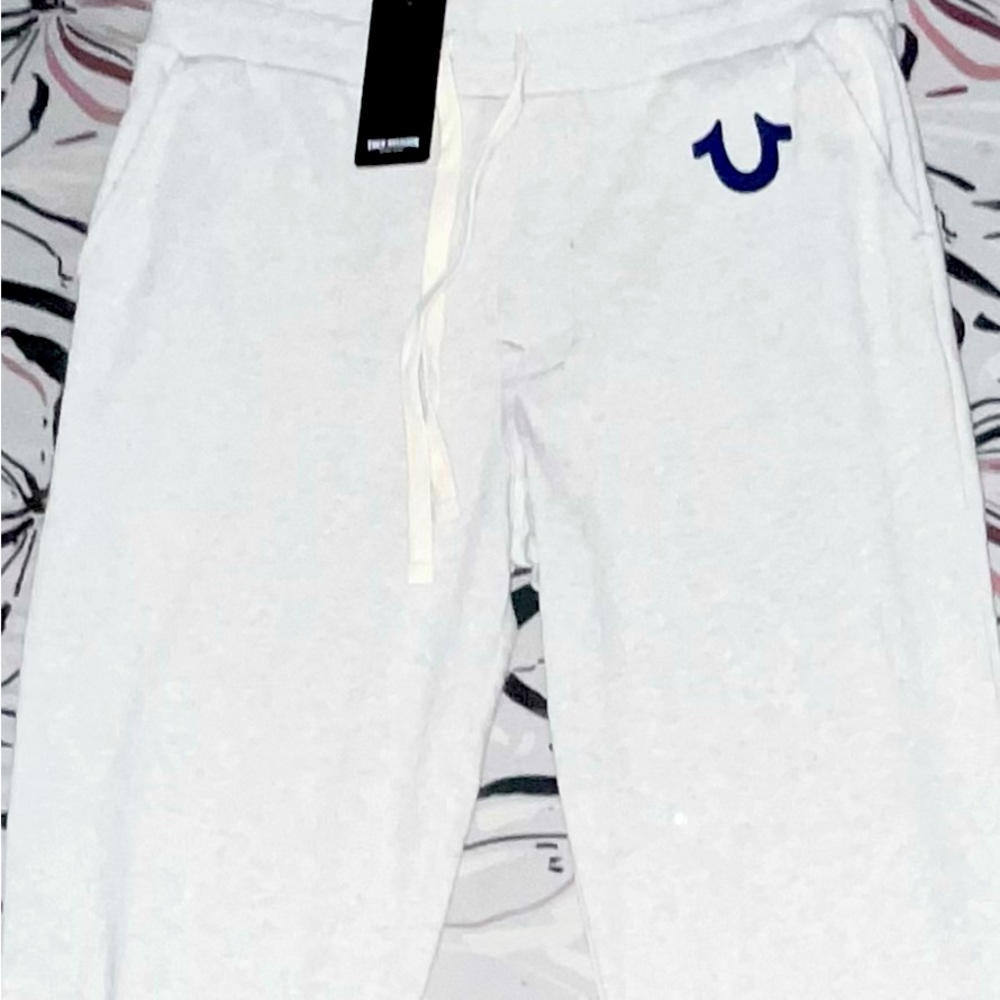 WHITE TRUE RELIGION SWEATPANTS